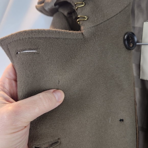 Burberry wool/cashmere coat size 6 with removable collar - Picture 11 of 14